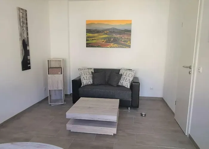 Apartment Aussen Pfui Innen Hui